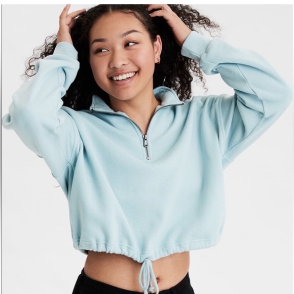 American Eagle | Blue Cropped Quarter Zip w String to Loosen/Tighten Bottom - Picture 5 of 5